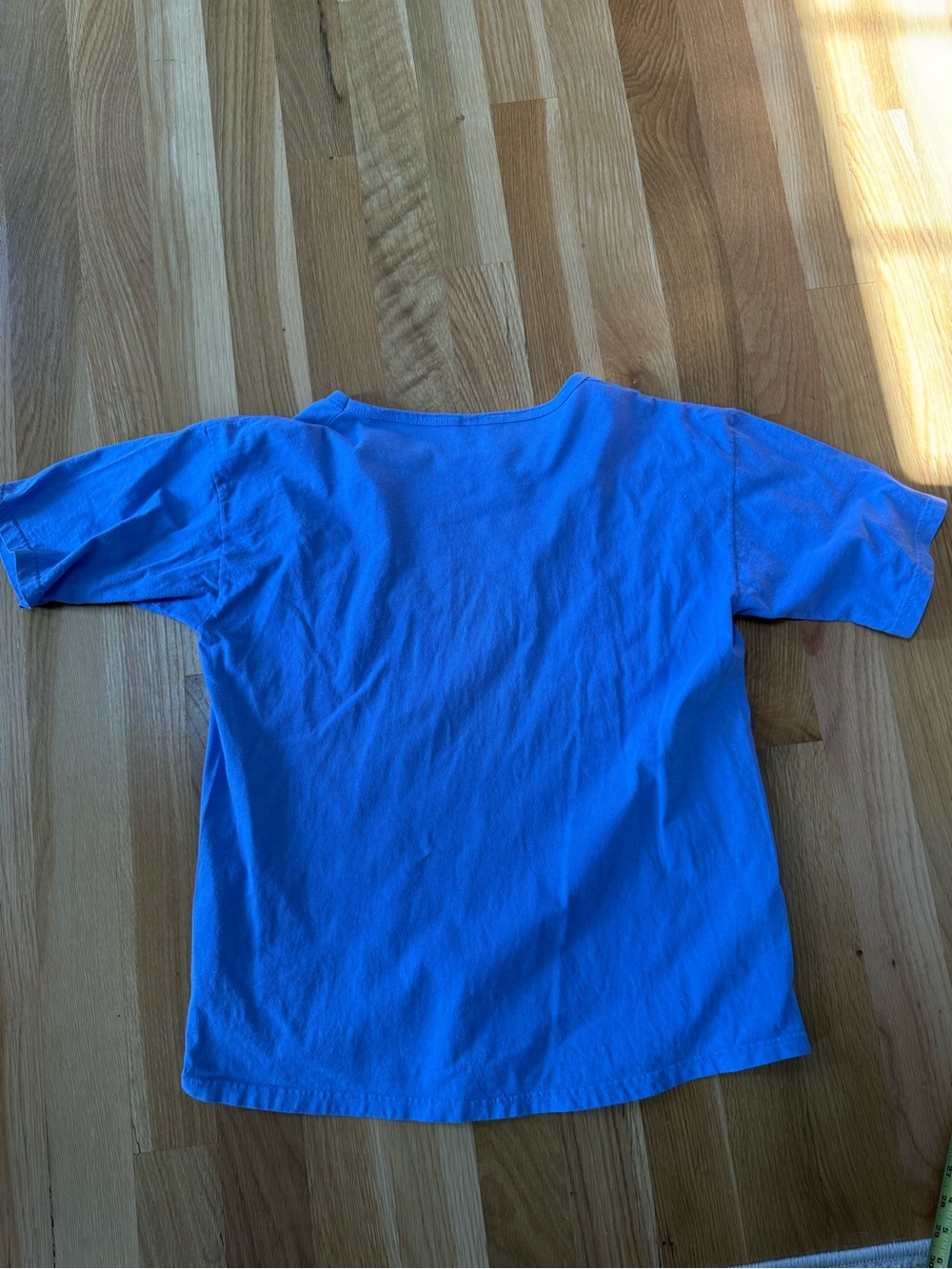 Anvil | Purple Rege's Oceanfront Resort Tee | Size XL - Picture 2 of 7